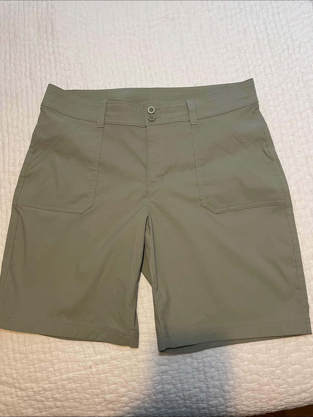 Eddie Bauer Rolled Hem Stretch Womens Bermuda Shorts